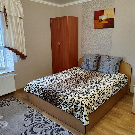 Ferienwohnung Новобудова Центр Либiдь Плаза Khmelʼnytsʼkyy Exterior foto